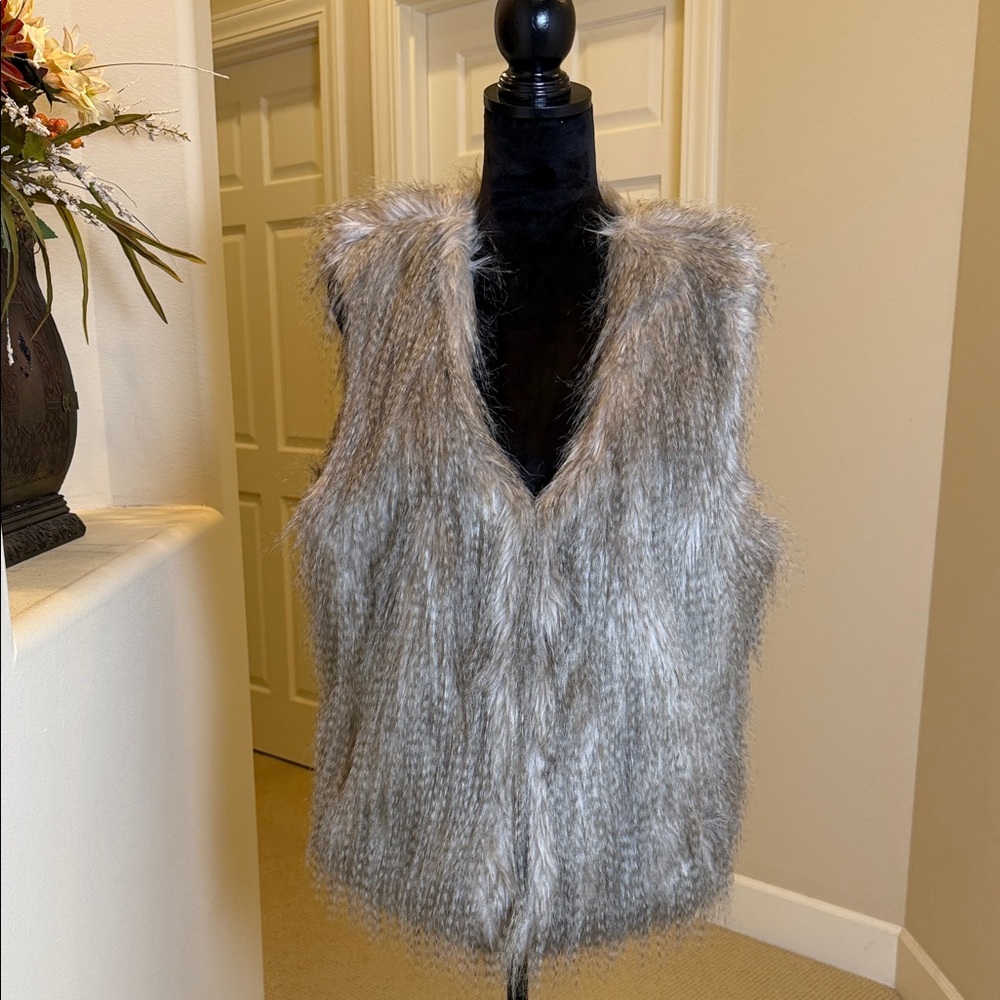 Allen B. By Allen Schwartz Faux Fur Vest Women's Size XL Beige Brown Boho Hippie